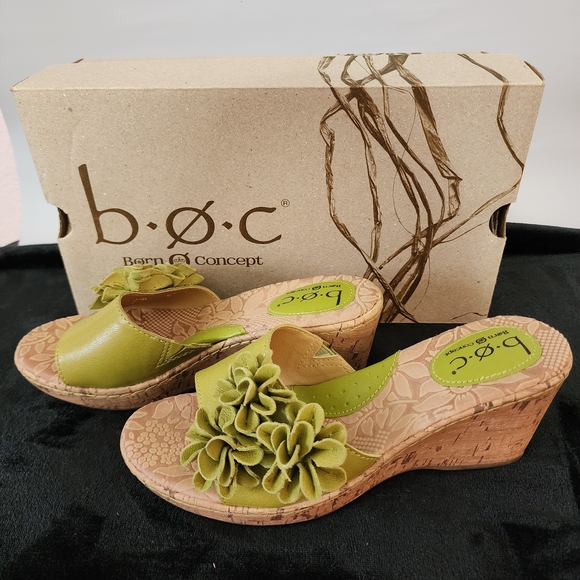 b.o.c. Green Floral Mules - Picture 4 of 7